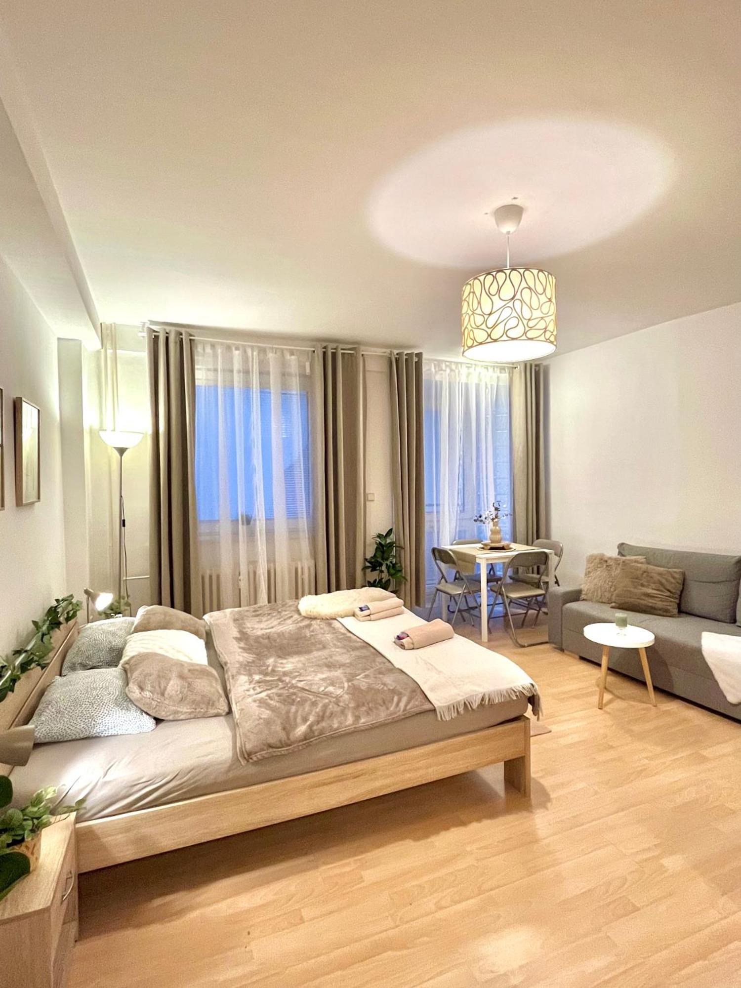 Apartment Simona - Old Town Bratislava Dış mekan fotoğraf